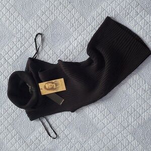 Philomena Petti New York Sleeveless Ribbed Cowl Neck Knit Medium Black